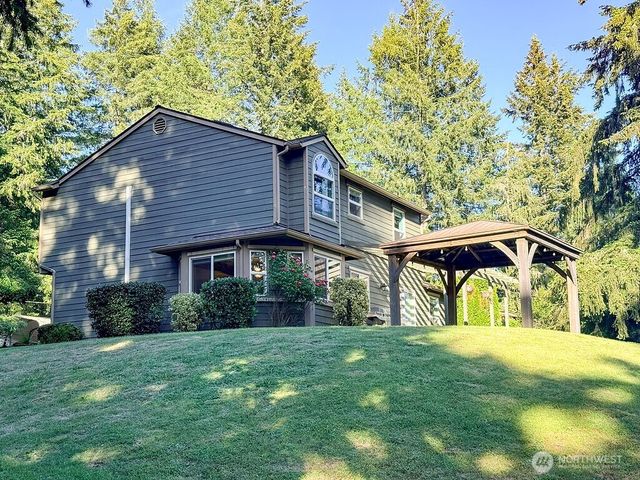 8610 Long Lake Road SE, Port Orchard, WA 98367