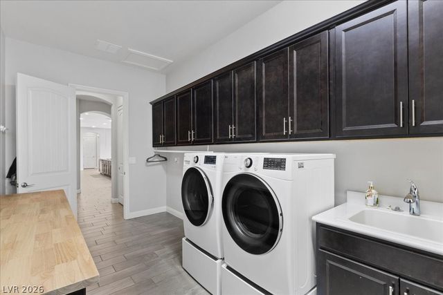 8753 Kendall Brook Circle, Las Vegas, NV 89149