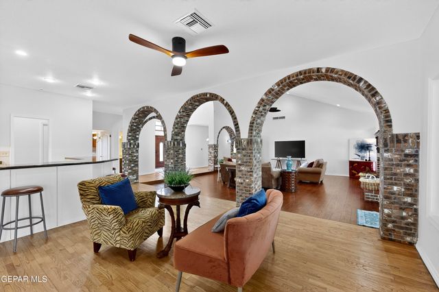 5238 WHITE OAK Drive, El Paso, TX 79932