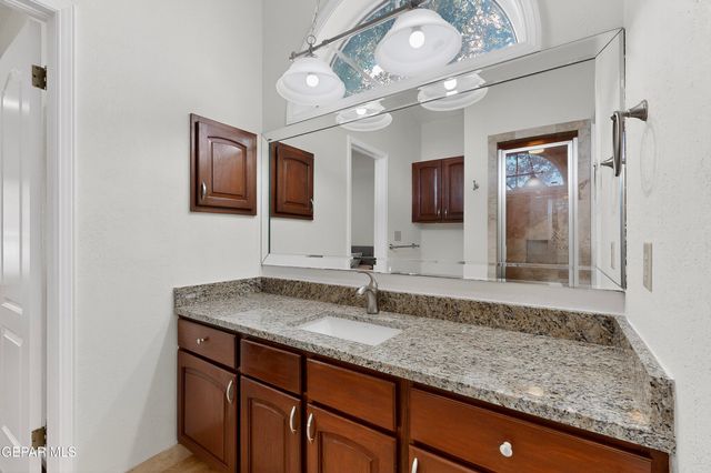 5238 WHITE OAK Drive, El Paso, TX 79932