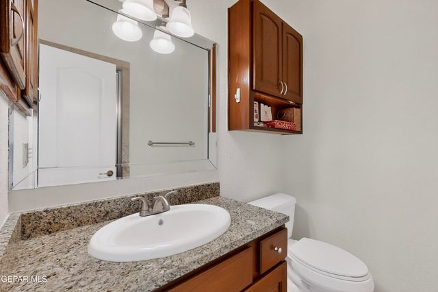 5238 WHITE OAK Drive, El Paso, TX 79932