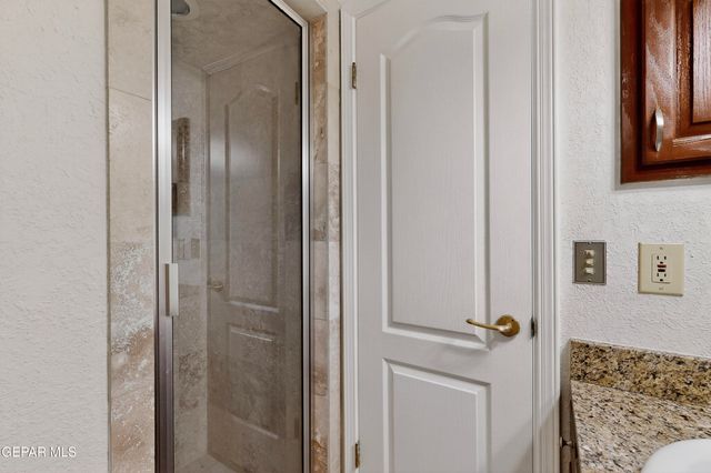 5238 WHITE OAK Drive, El Paso, TX 79932