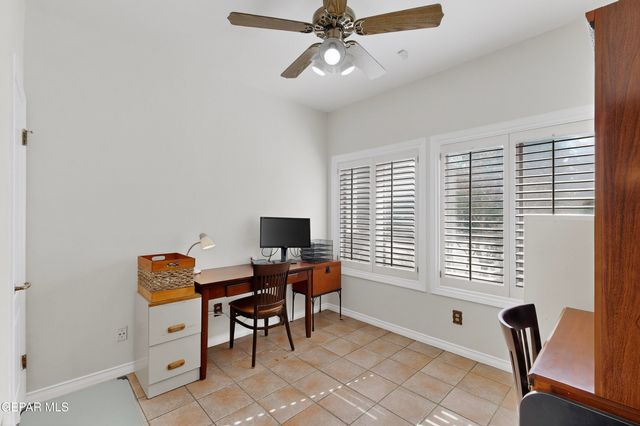 5238 WHITE OAK Drive, El Paso, TX 79932