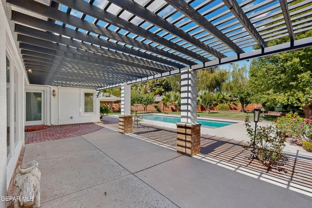 5238 WHITE OAK Drive, El Paso, TX 79932