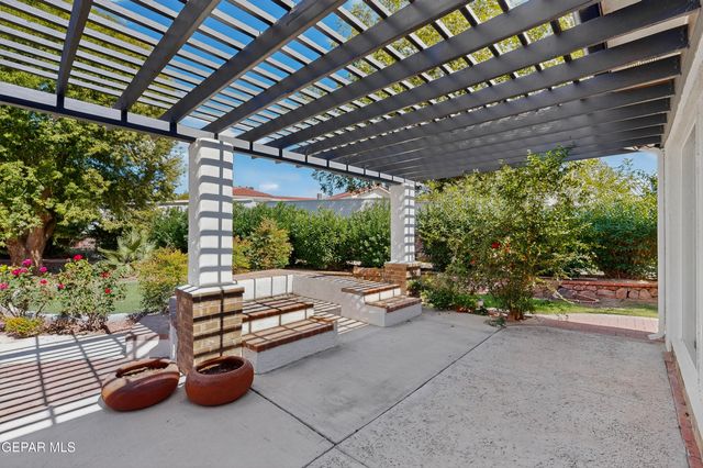 5238 WHITE OAK Drive, El Paso, TX 79932