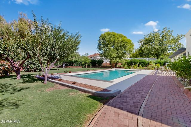 5238 WHITE OAK Drive, El Paso, TX 79932