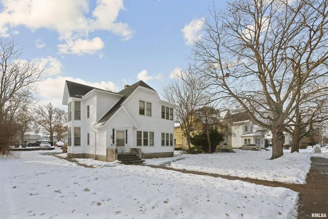 431 6TH Avenue S, Clinton, IA 52732