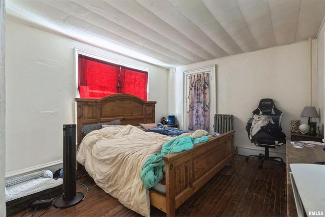 431 6TH Avenue S, Clinton, IA 52732