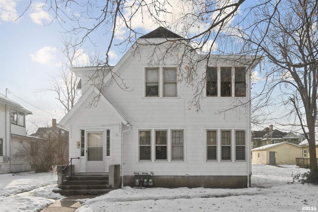 431 6TH Avenue S, Clinton, IA 52732