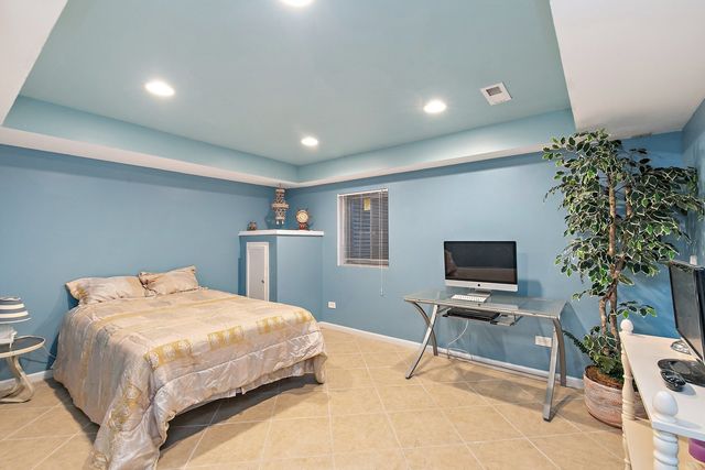 1531 Cumberland Parkway, Algonquin, IL 60102