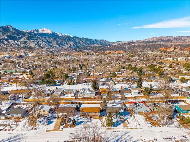 702 Paradise Lane, Colorado Springs, CO 80904