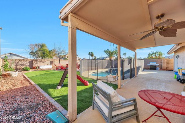 1612 E LAUREL Avenue, Gilbert, AZ 85234