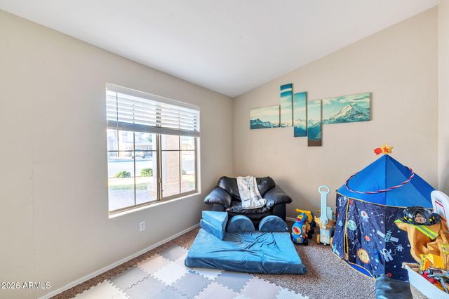 1612 E LAUREL Avenue, Gilbert, AZ 85234