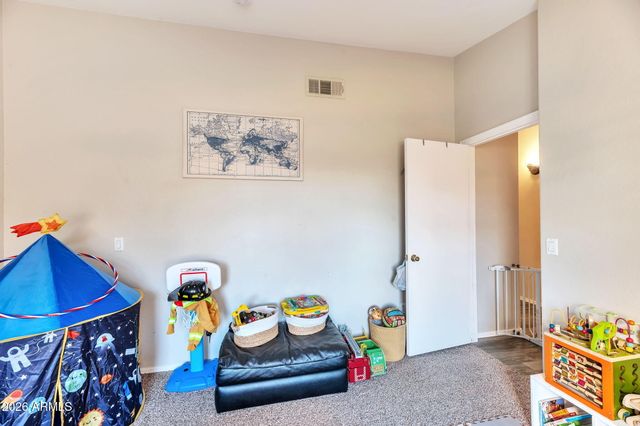 1612 E LAUREL Avenue, Gilbert, AZ 85234