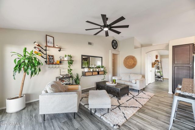 1612 E LAUREL Avenue, Gilbert, AZ 85234