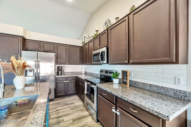 1612 E LAUREL Avenue, Gilbert, AZ 85234