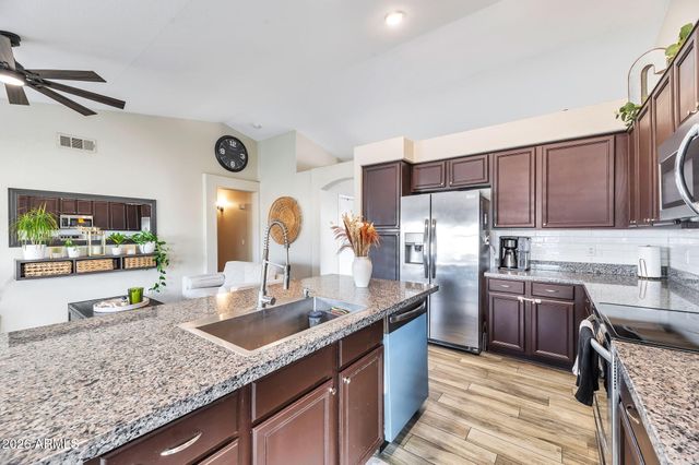 1612 E LAUREL Avenue, Gilbert, AZ 85234