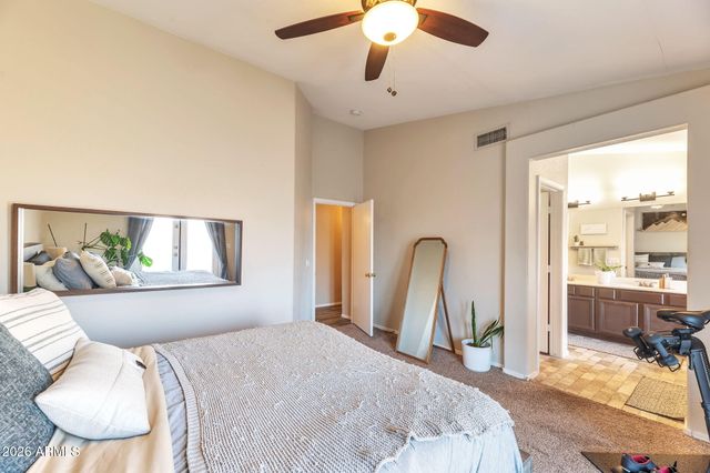 1612 E LAUREL Avenue, Gilbert, AZ 85234