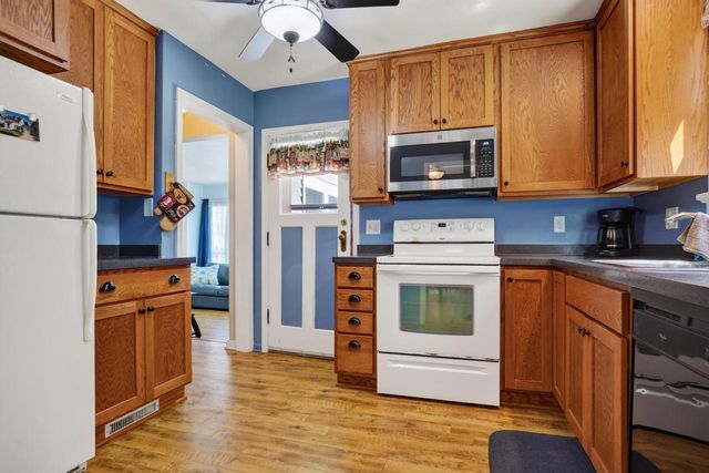 5008 N Elkhart AVENUE, Whitefish Bay, WI 53217