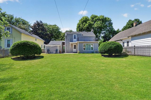 5008 N Elkhart AVENUE, Whitefish Bay, WI 53217