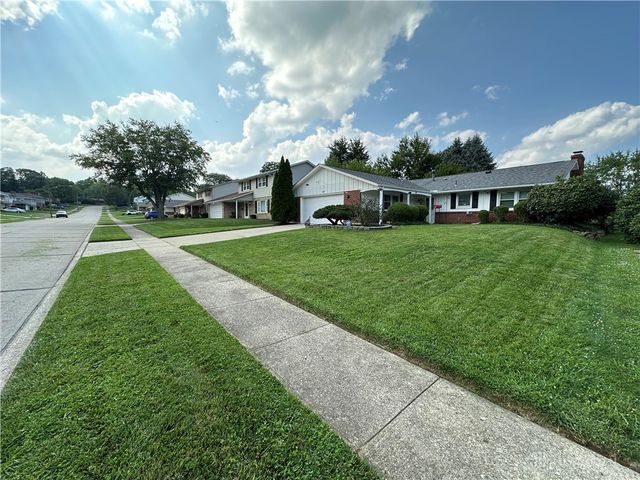 407 Cherrywood Drive, Fairborn, OH 45324