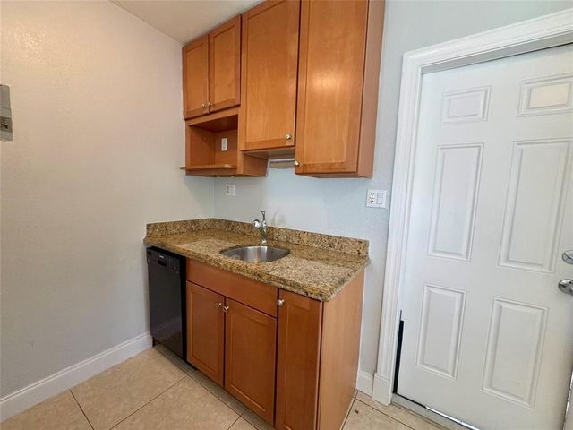1023 NW 1st Avenue Apt.4, Fort Lauderdale, FL 33311