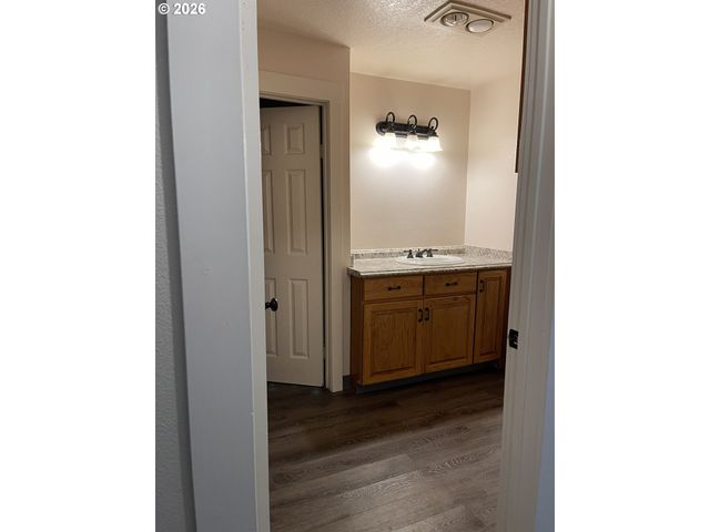 1017 5TH St, Oregon City, OR 97045