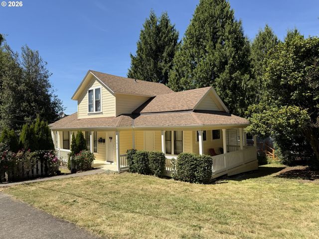 1017 5TH St, Oregon City, OR 97045