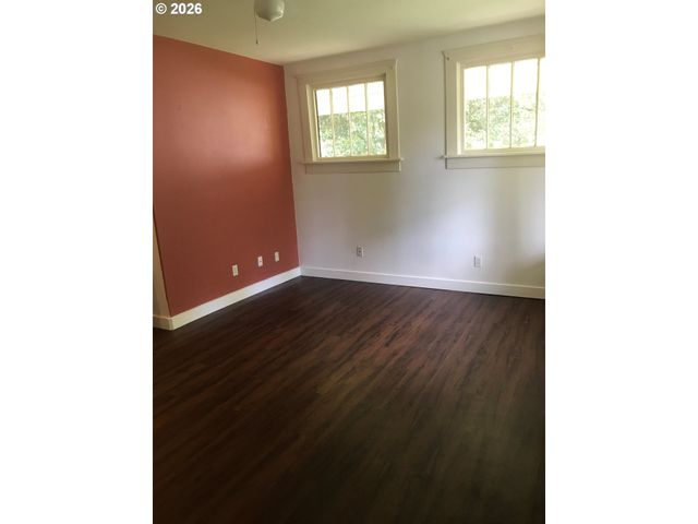 1017 5TH St, Oregon City, OR 97045