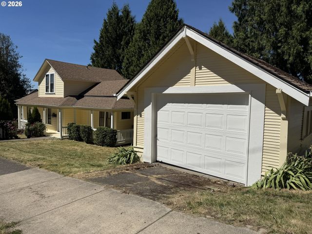 1017 5TH St, Oregon City, OR 97045