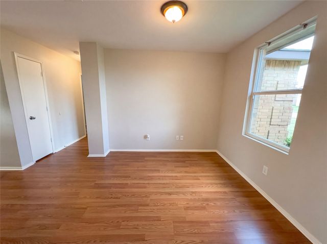 1006 Blackberry Trail, Lancaster, TX 75134