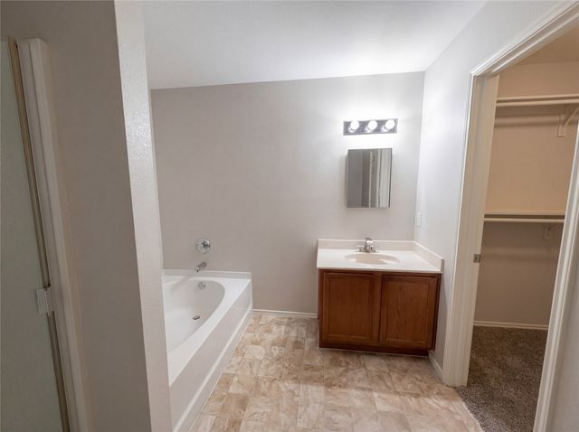 1006 Blackberry Trail, Lancaster, TX 75134