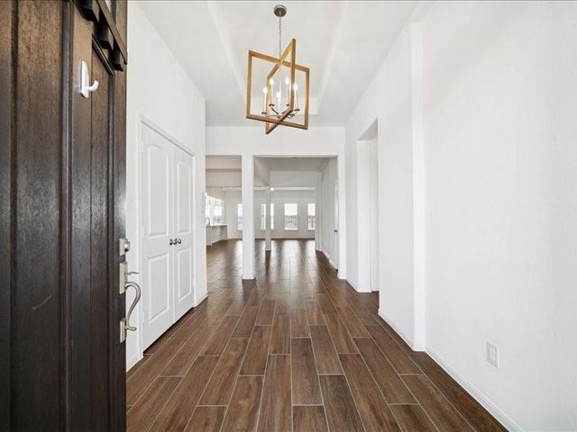 11903 Oakwood Drive, Mont Belvieu, TX 77535