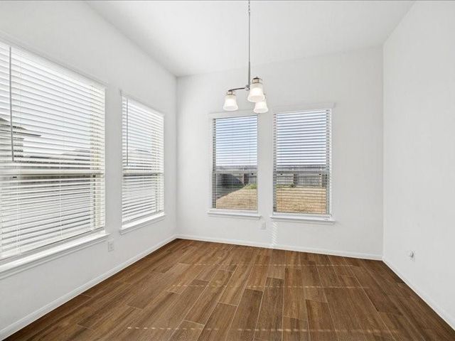 11903 Oakwood Drive, Mont Belvieu, TX 77535