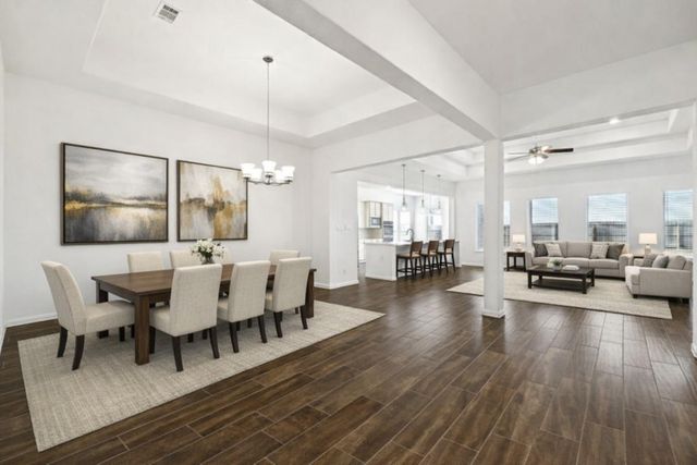 11903 Oakwood Drive, Mont Belvieu, TX 77535