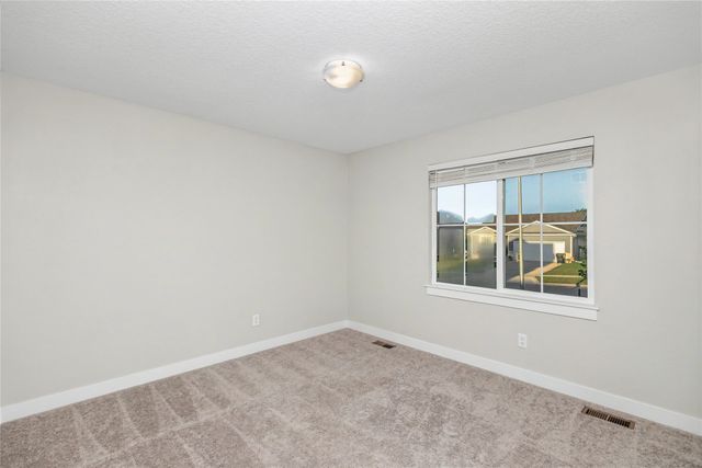3055 Fairfield Drive, Waukee, IA 50263