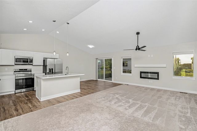 3055 Fairfield Drive, Waukee, IA 50263