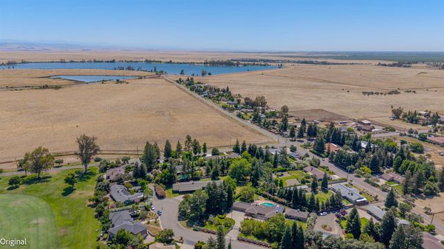 6090 Country Club Pl, Merced, CA 95340