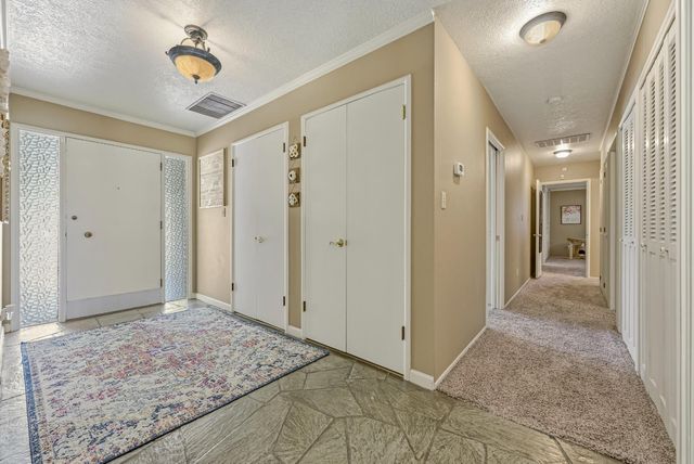 6090 Country Club Pl, Merced, CA 95340