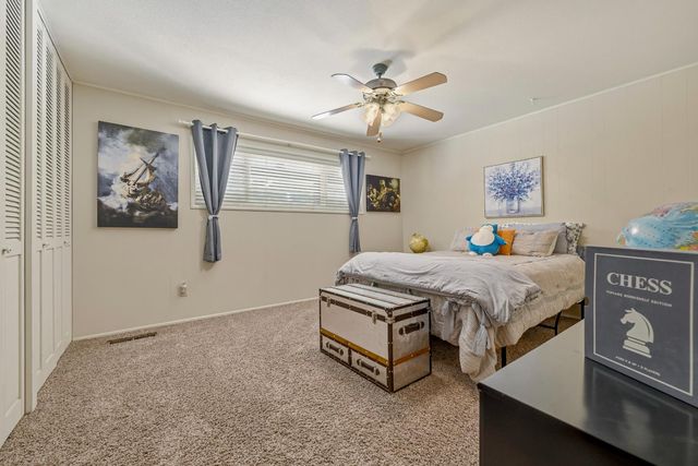 6090 Country Club Pl, Merced, CA 95340