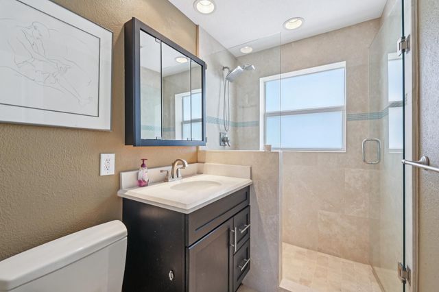 1709 NE 28th Drive, Wilton Manors, FL 33334