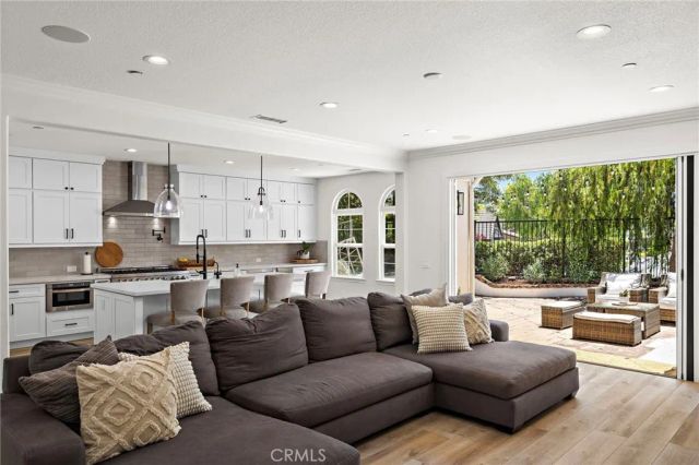 5 Drackert, Ladera Ranch, CA 92694