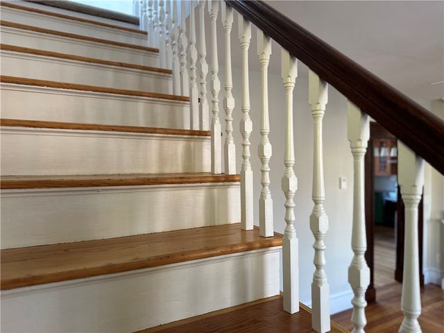 100 Maple Avenue, Barrington, RI 02806