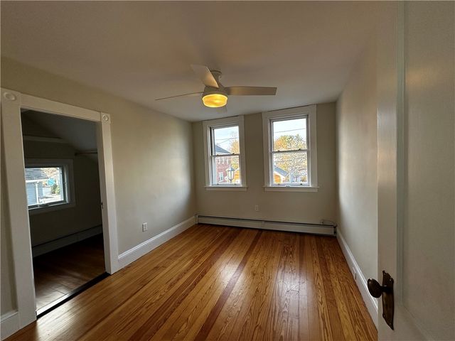 100 Maple Avenue, Barrington, RI 02806