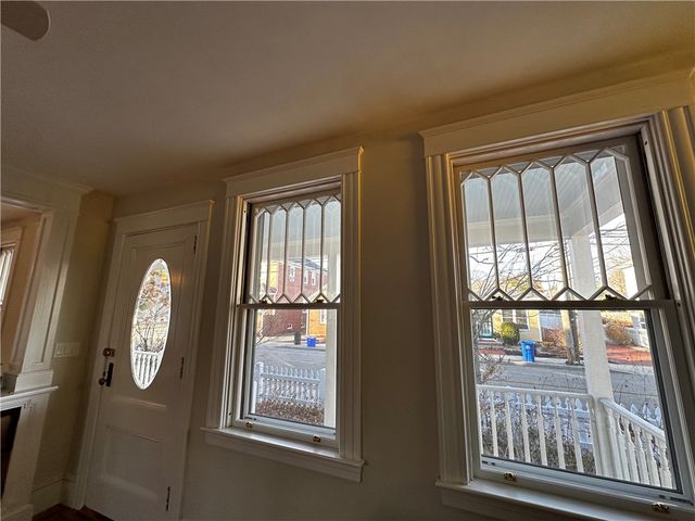 100 Maple Avenue, Barrington, RI 02806