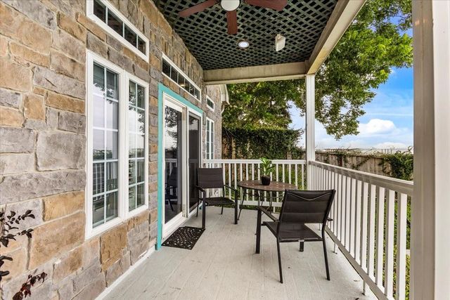 3039 Bayshore Drive, Bacliff, TX 77518