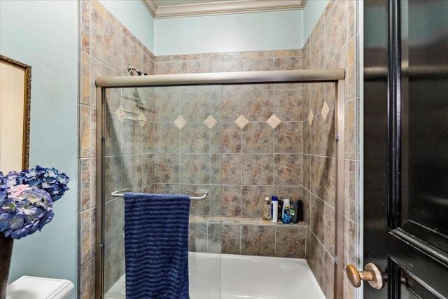 3039 Bayshore Drive, Bacliff, TX 77518