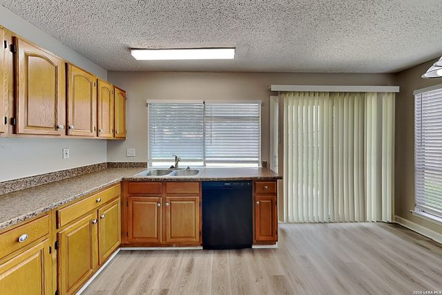 7326 Glen, San Antonio, TX 78239