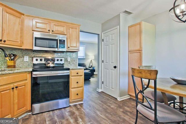 315 Hilderbrand Drive C7, Atlanta, GA 30328