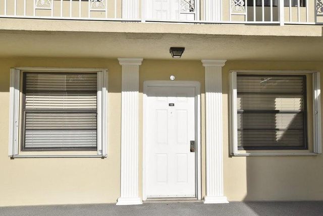 3521 Village Boulevard 103, West Palm Beach, FL 33409